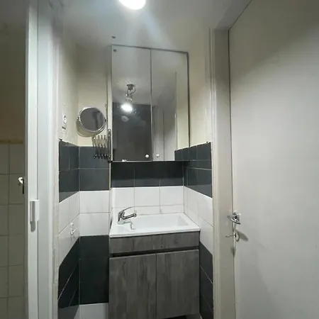 At The Heart Of Apartment *